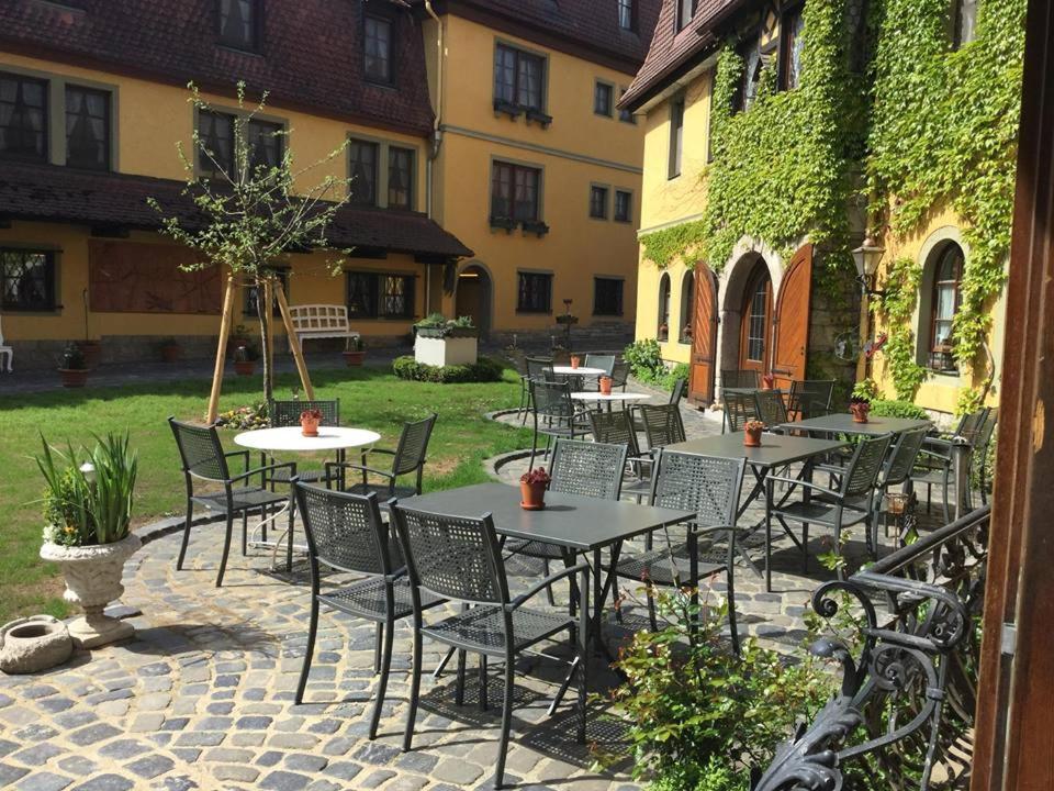 Hotel Leicht Biebelried Exterior photo