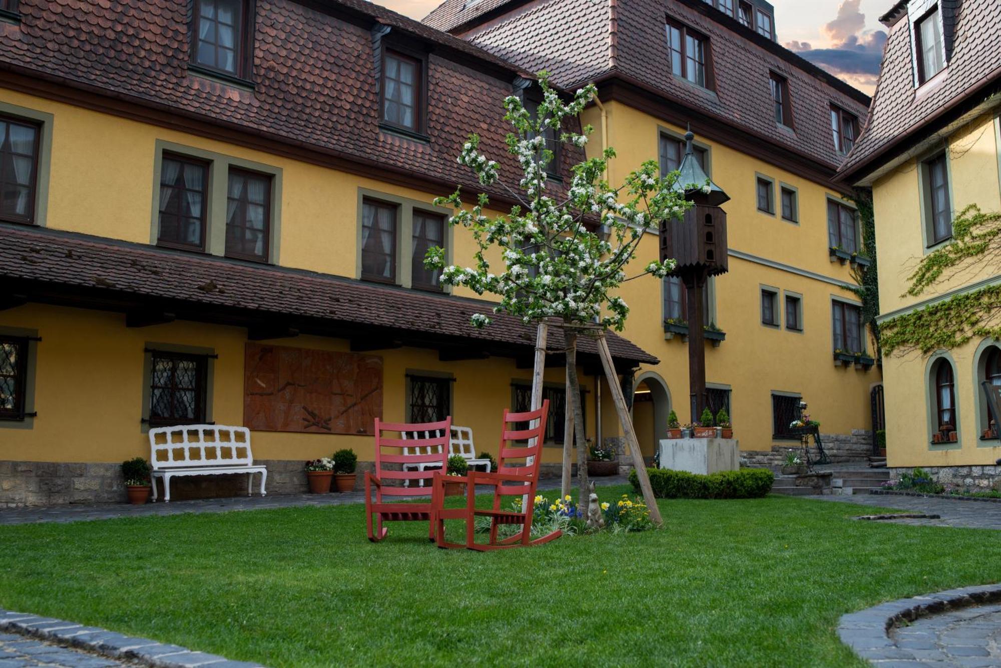 Hotel Leicht Biebelried Exterior photo