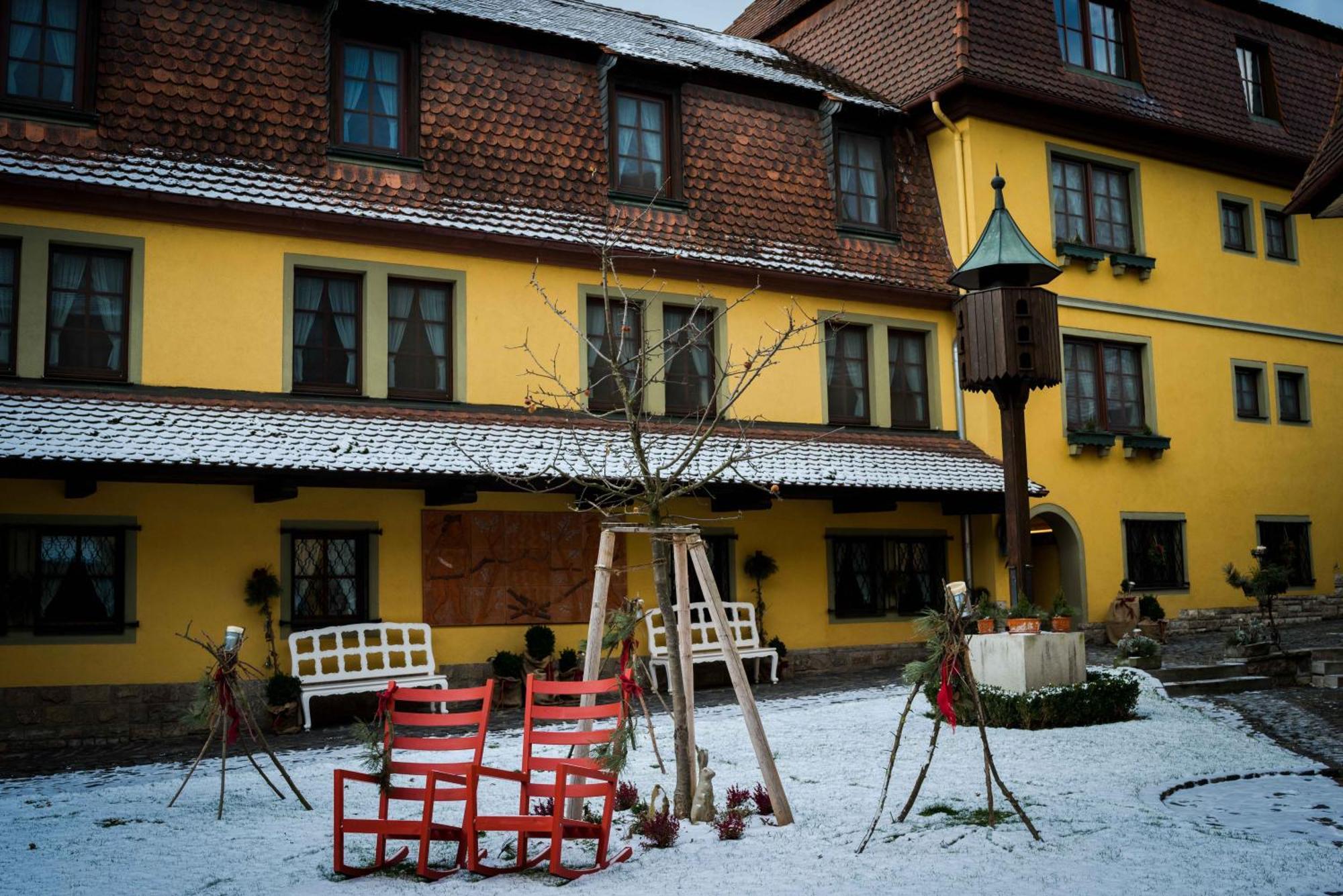 Hotel Leicht Biebelried Exterior photo
